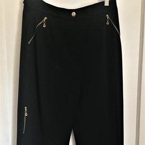 ST. JOHN SPORT by Marie Gray Black Pants - 10